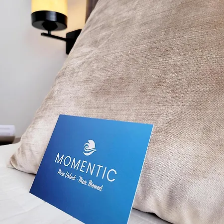 Strandnahe & Hochwertige Ferienunterkunft, Mit Gartenzugang, Parkplatz Und Fahrradunterstellplatz 샬베우츠